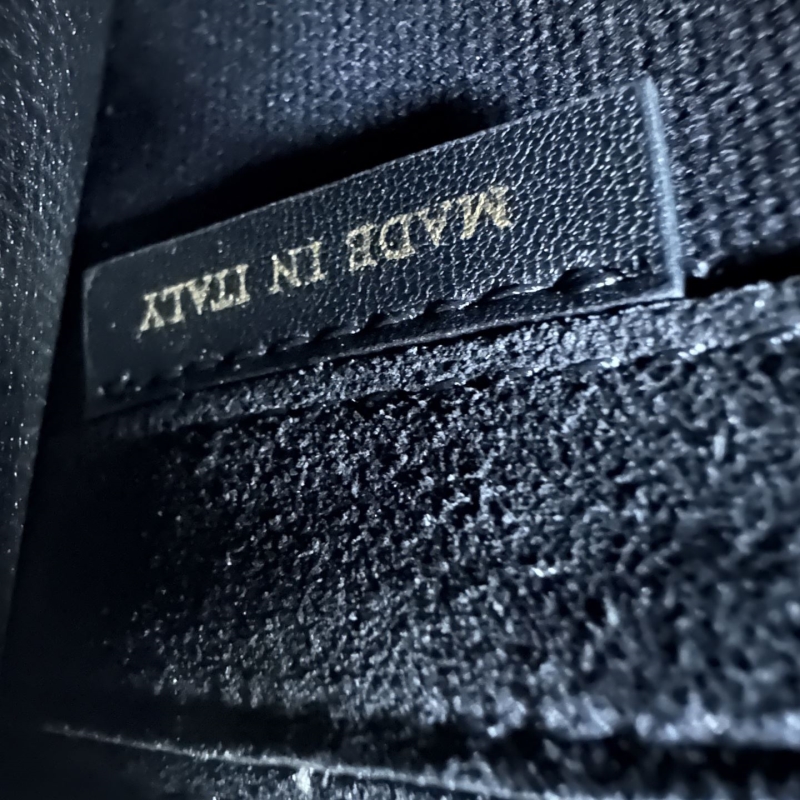 Bv*b*rry satchel bags